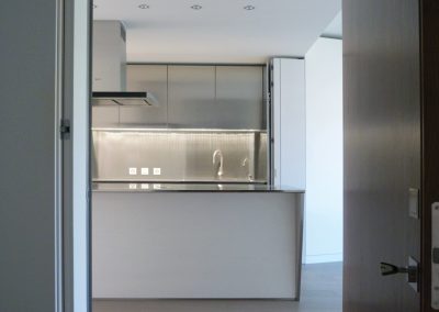 Transformation d’un appartement avec studio indépendant, réalisé par l'atelier d'architecture MHArchitectes. ©MarielaHernandezArchitectes