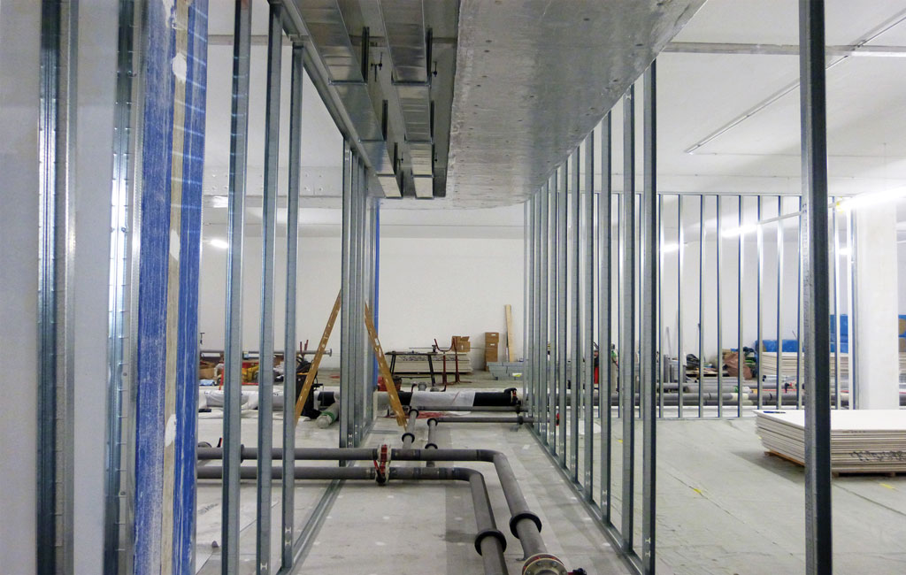 Transformation et création de nouveaux locaux pour un Centre Technique Swisscom à Lausanne, réalisé par l'atelier d'architecture MHArchitectes. ©MarielaHernandezArchitectes